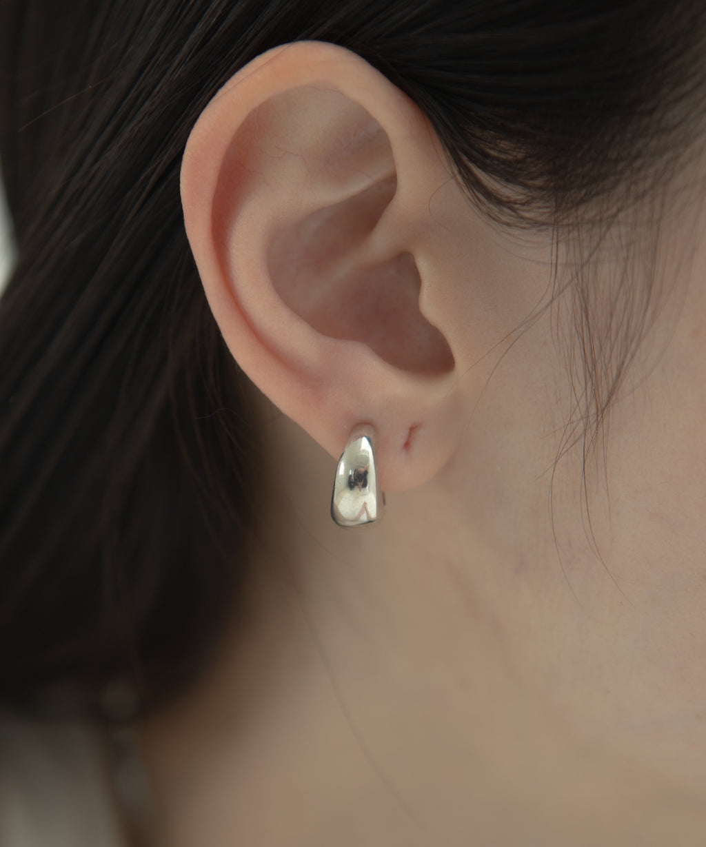 Mini Compact Oval Pierce［Silver925］ | 感度の高い大人のプチプラ