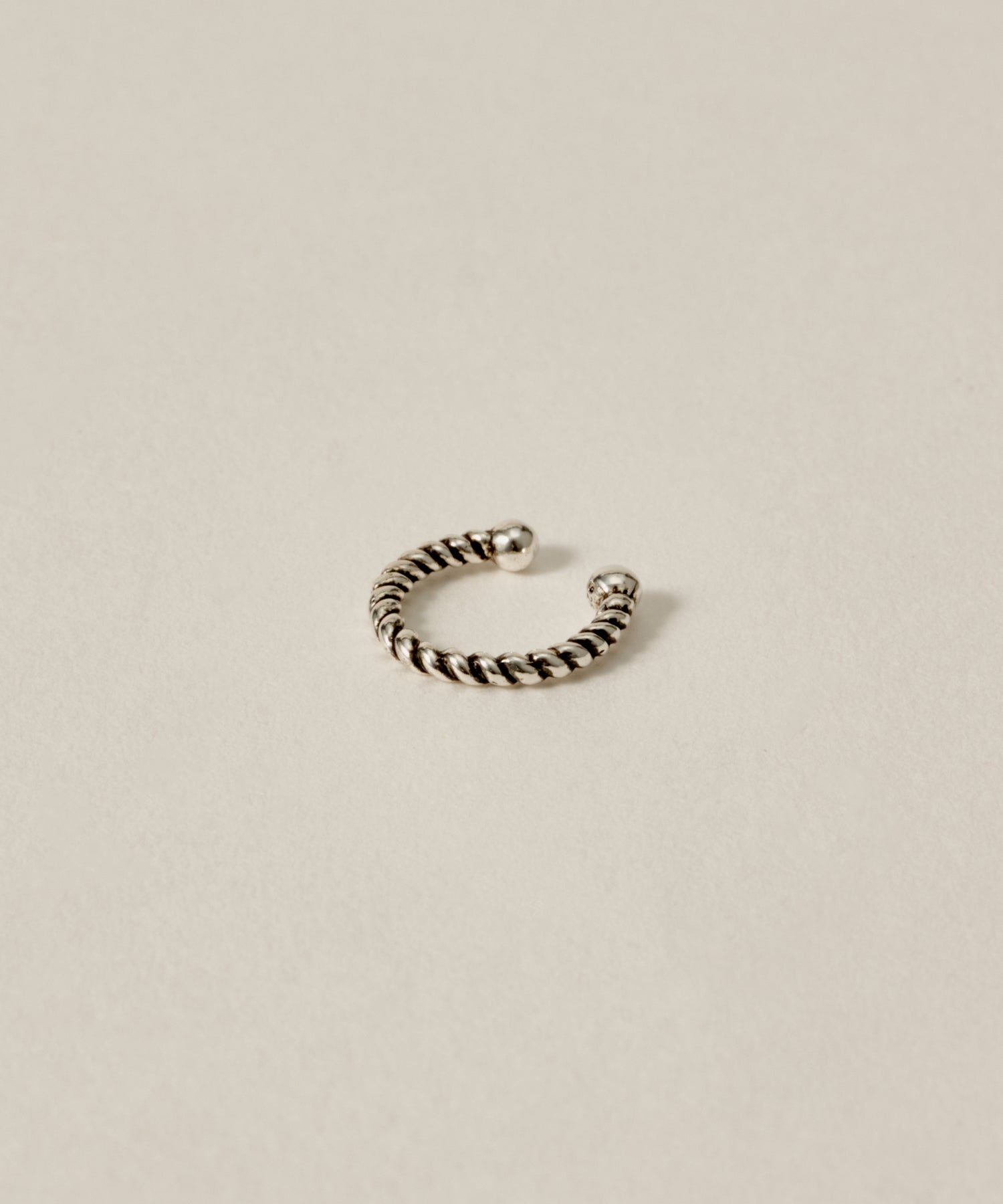 Oxidized Rope Ear Cuff［Silver925］ | 大人の毎日使えるイヤーカフ