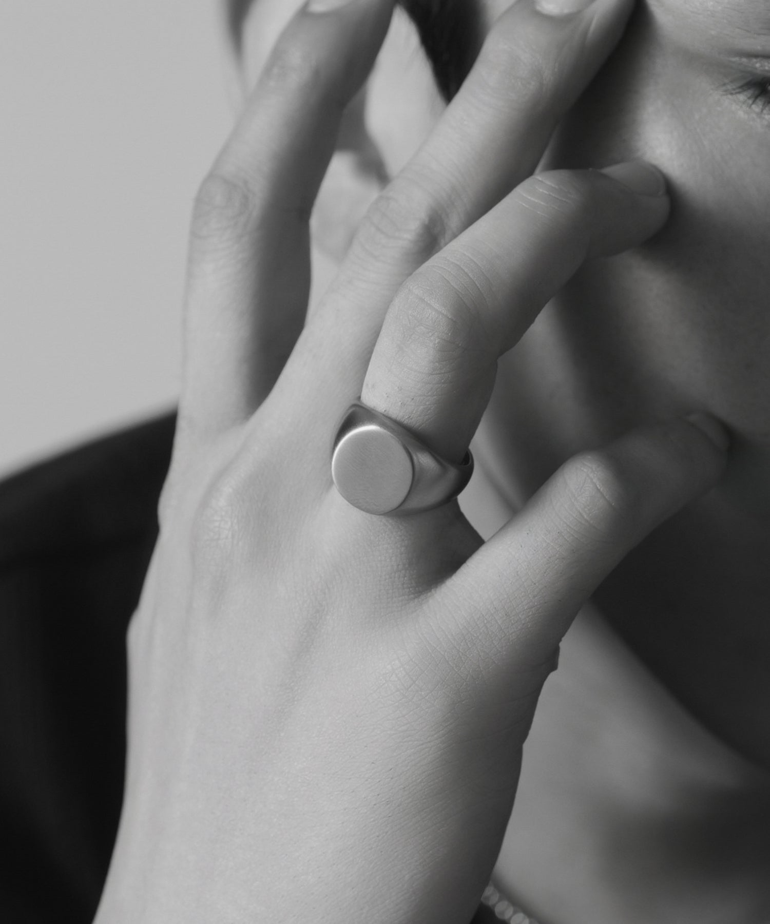 Vintage Circle Signet Ring［Stainless］ | 大人のメンズリング通販
