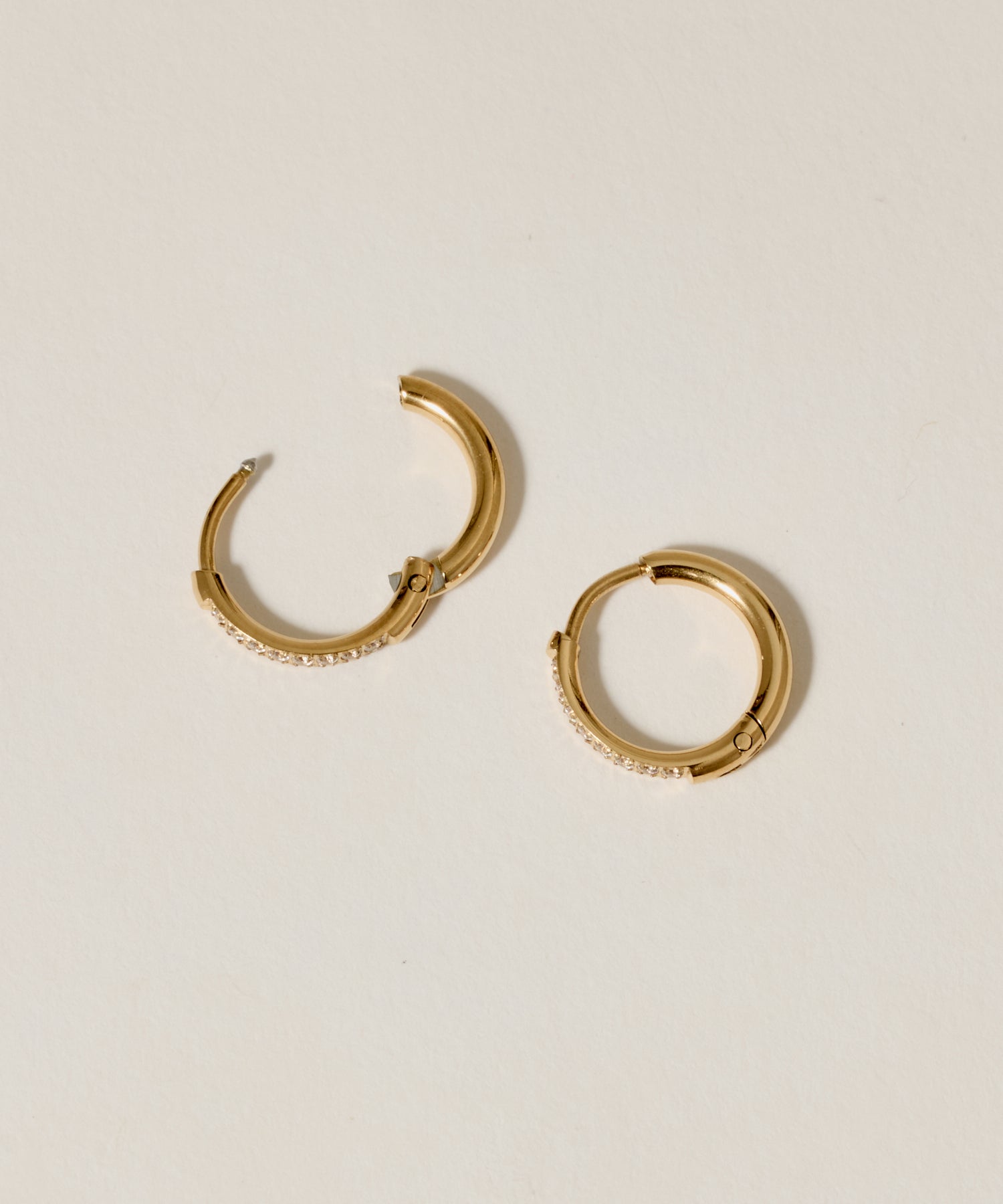 CZ Hinged Hoop Pierce［Stainless］ | 大人の毎日使えるピアス通販