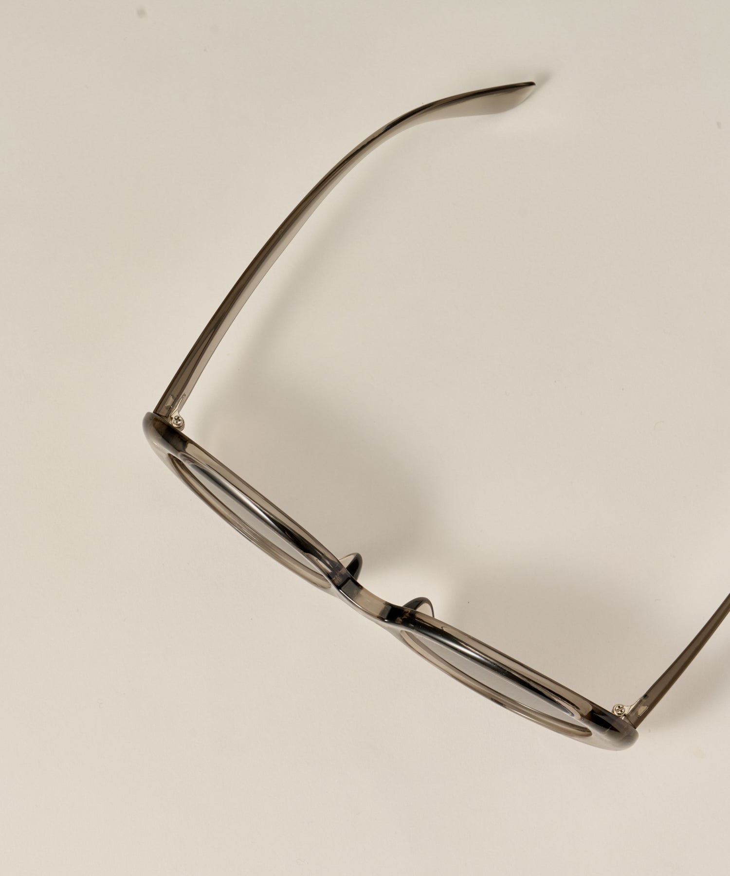 Casey】オーバルサングラス – novice