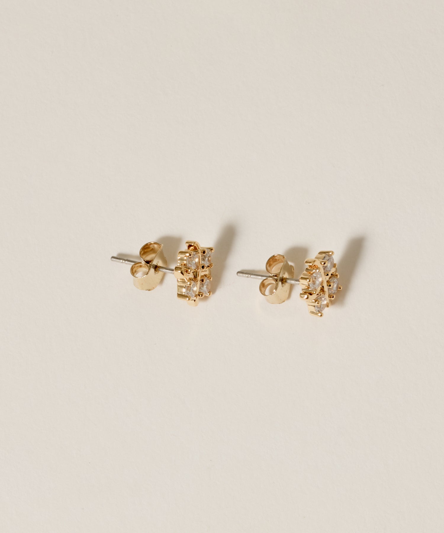 Cross CZ Pierce | 大人のための毎日使えるピアス通販ショップ