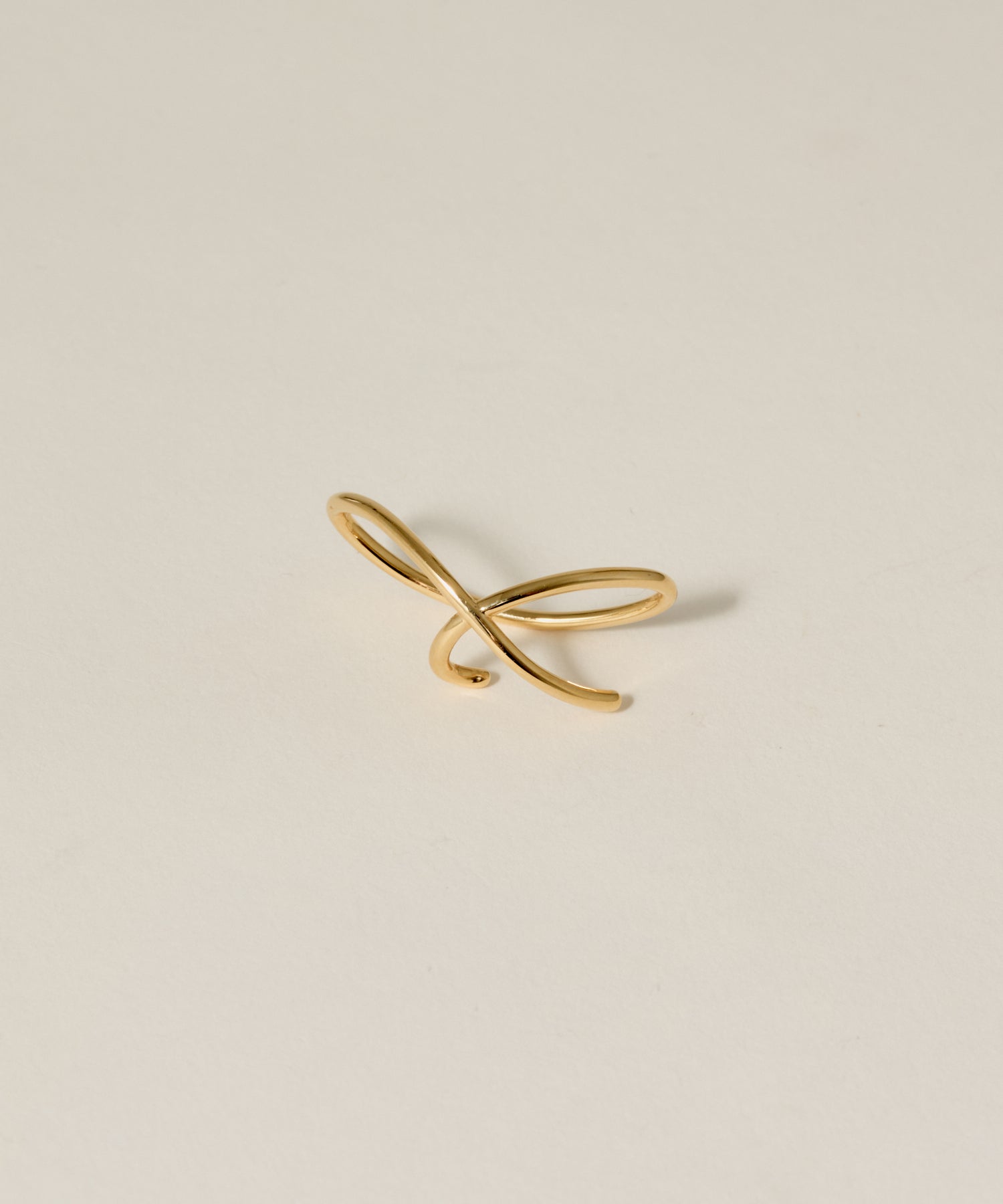 Cross Line Ear Cuff | 大人のための毎日使えるイヤーカフ通販ショップ