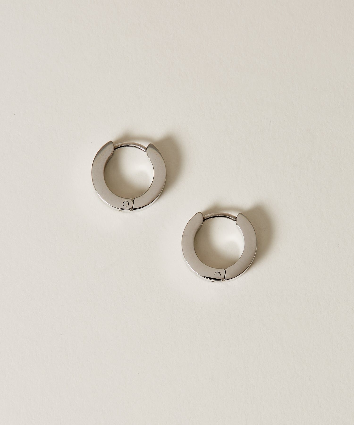 Hoop Pierce | 大人のための毎日使えるピアス通販ショップ