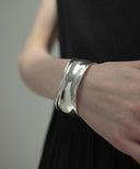 Metal Volume Bangle