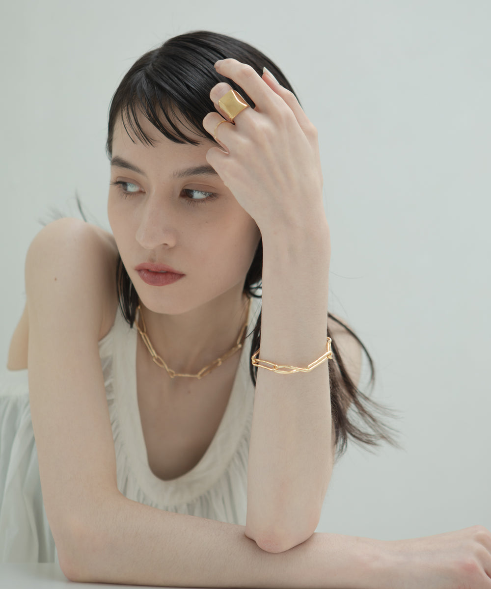 Nuance-Chain-Bracelet-2.jpg?v= 