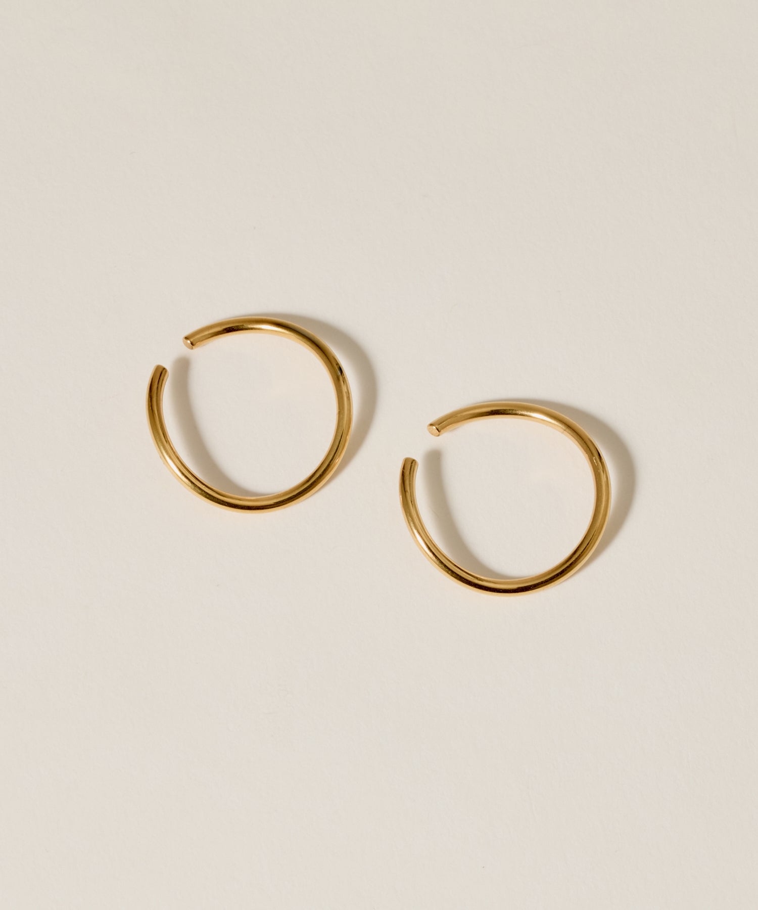 Nuance Hoop Ear Cuff［Stainless］（両耳分） | 大人の毎日使える