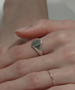 Oval Signet Ring［Silver925］