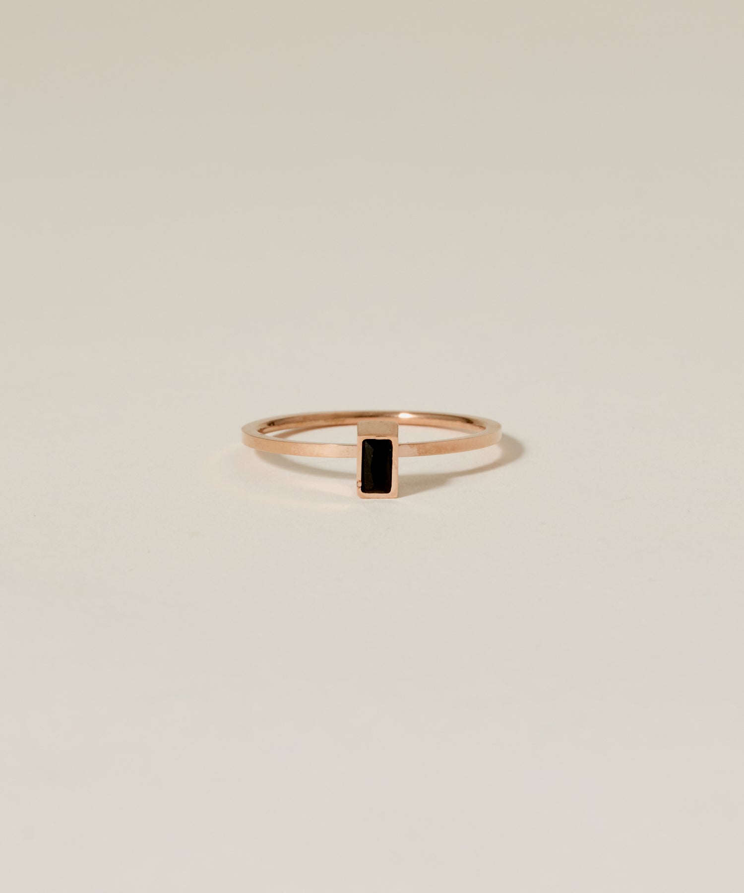 Rectangle Stone Motif Ring［Stainless］ | 大人の毎日使えるリング