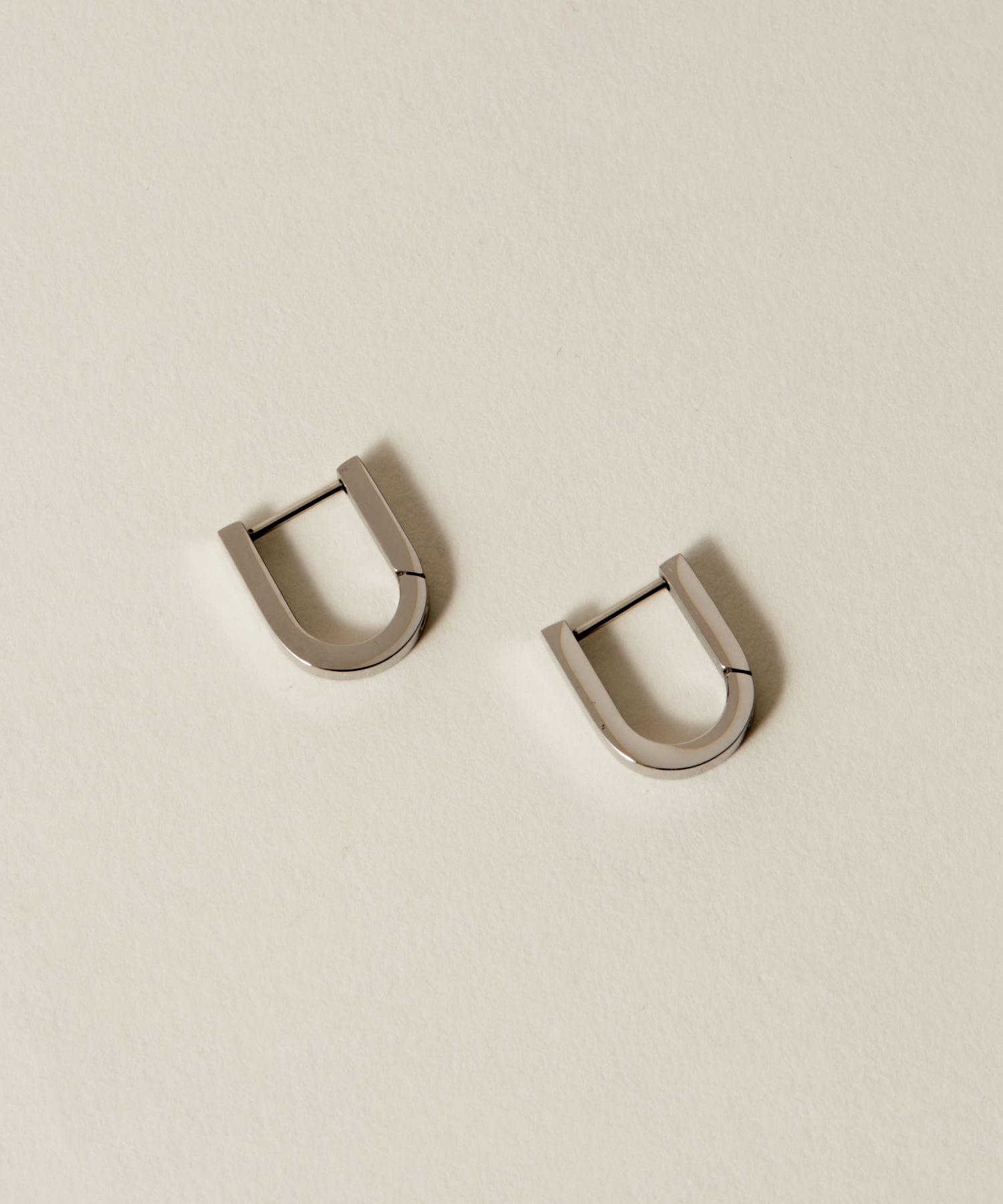 U Hoop Pierce［Stainless］ | 毎日使える大人のメンズピアス通販