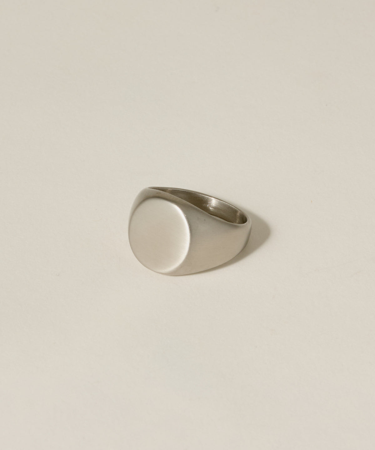 Vintage Circle Signet Ring［Stainless］ | 大人のメンズリング通販 
