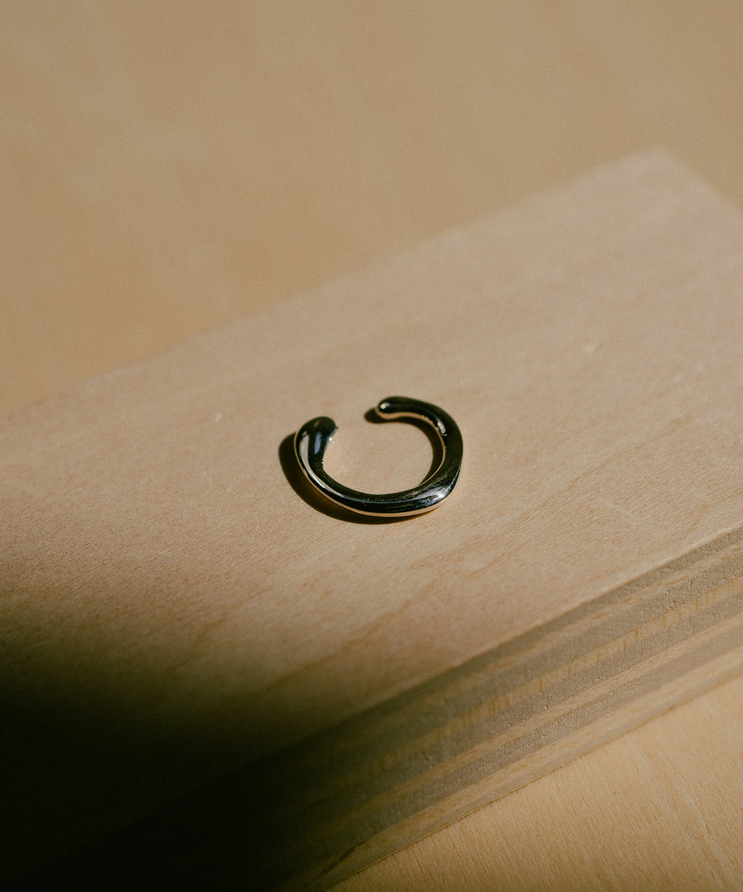 Wave Ear Cuff［Silver925］ | 大人のための毎日使えるイヤーカフ通販
