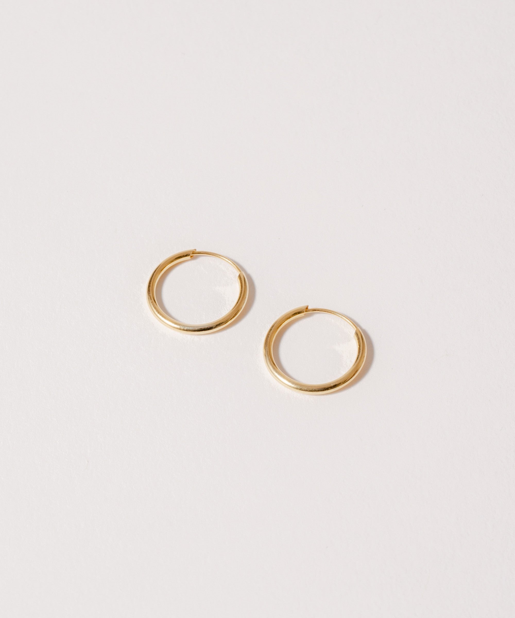 Thin Hoop Pierce（1.5cm）［Silver925］ | 毎日使える大人のメンズ