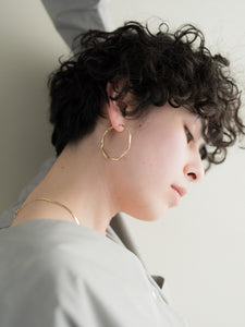 Twisted Large Hoop Pierce