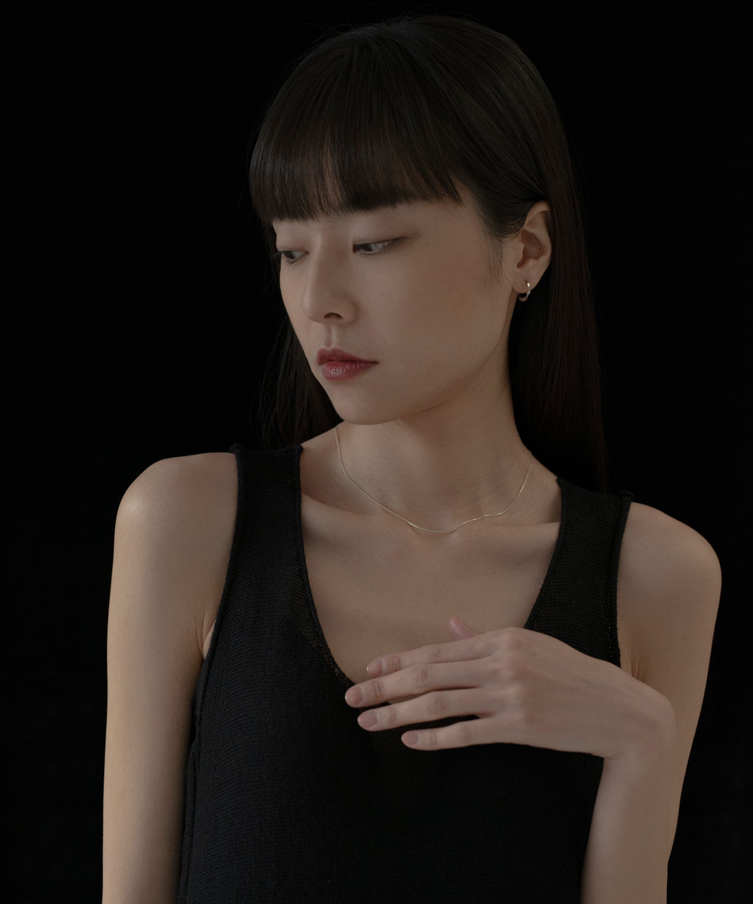 CURVE BAR NECKLACE(ロジウムシルバー) 【公式通販】