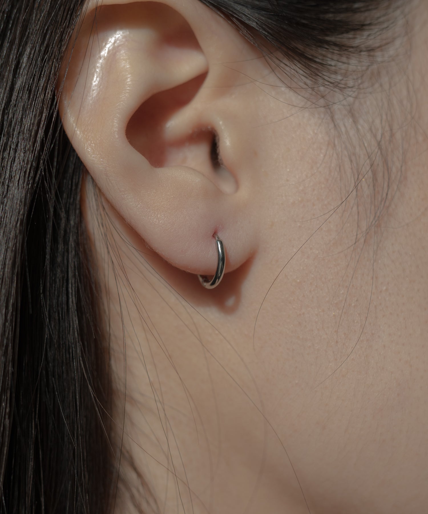 Hinged Thin Hoop Pierce［Stainless］ | 大人の毎日使えるピアス通販